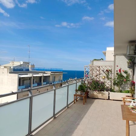 Appartamento La Dimora Vista Mare Bari Esterno foto
